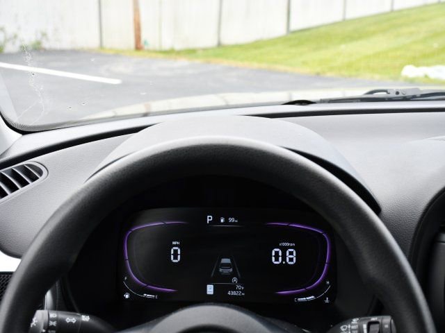 Used 2023 Kia Soul LX w/ LX Technology Package FWD image 27