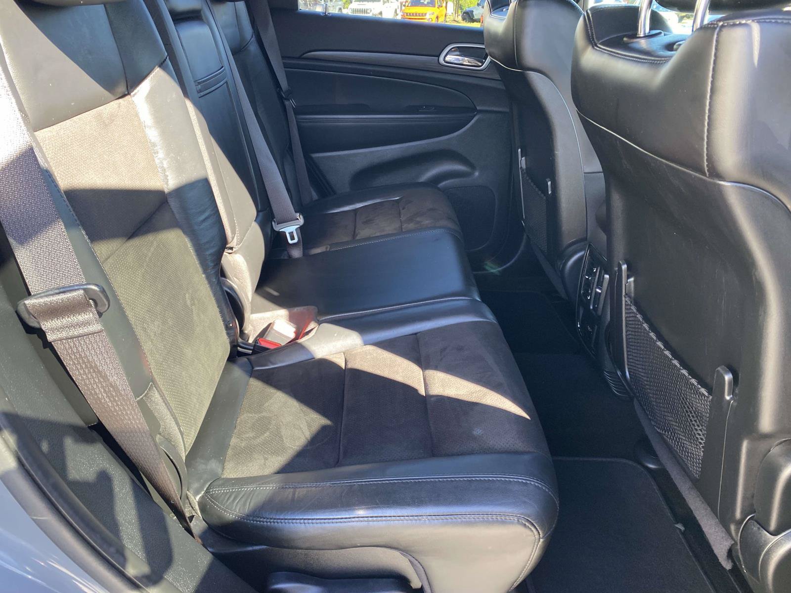 Used 2020 Jeep Grand Cherokee Altitude AWD/4WD image 16