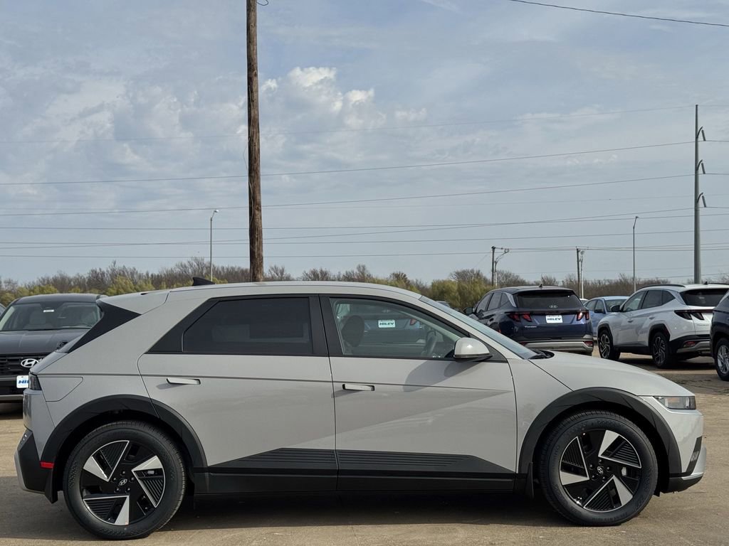 New 2026 Hyundai Ioniq 5 SEL image 3