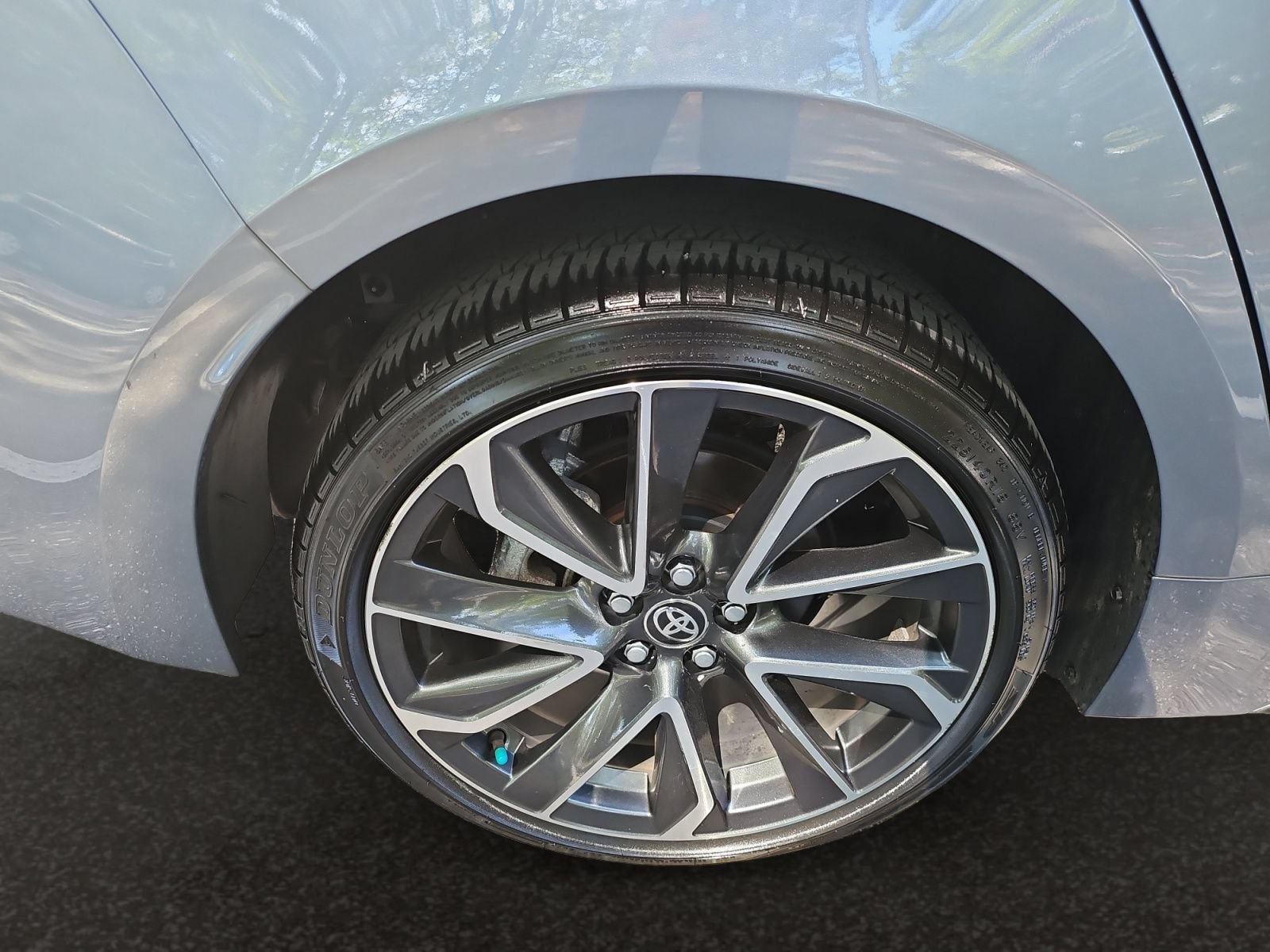 Used 2020 Toyota Corolla XSE FWD image 40