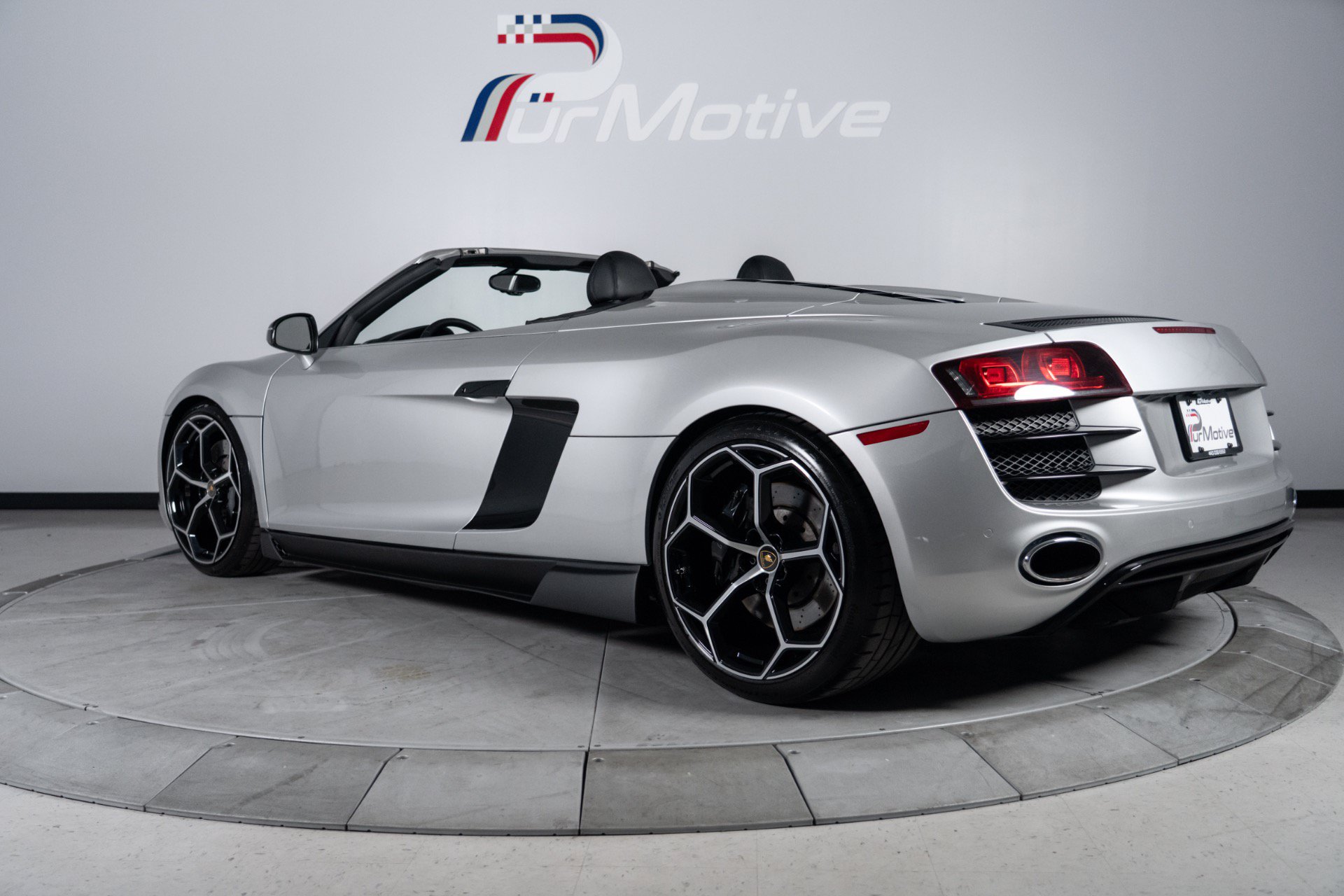 Used 2012 Audi R8 V10 AWD/4WD image 3