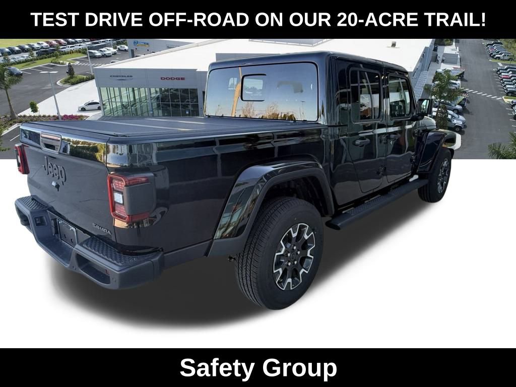 New 2026 Jeep Gladiator Sahara image 4