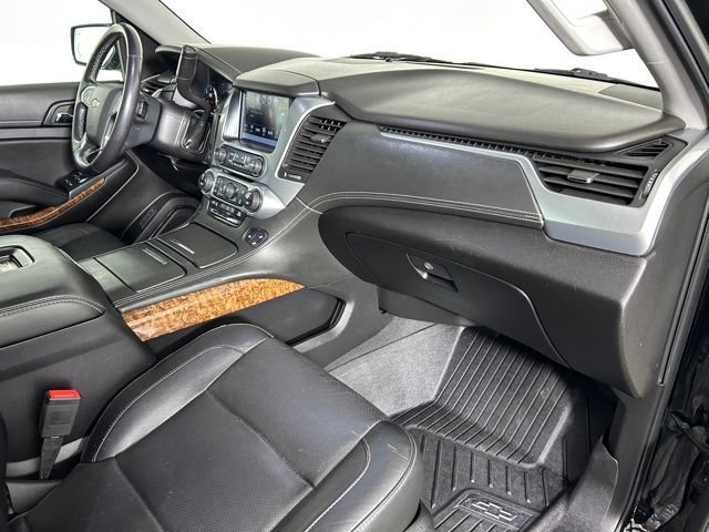 Used 2019 Chevrolet Suburban Premier AWD/4WD image 13