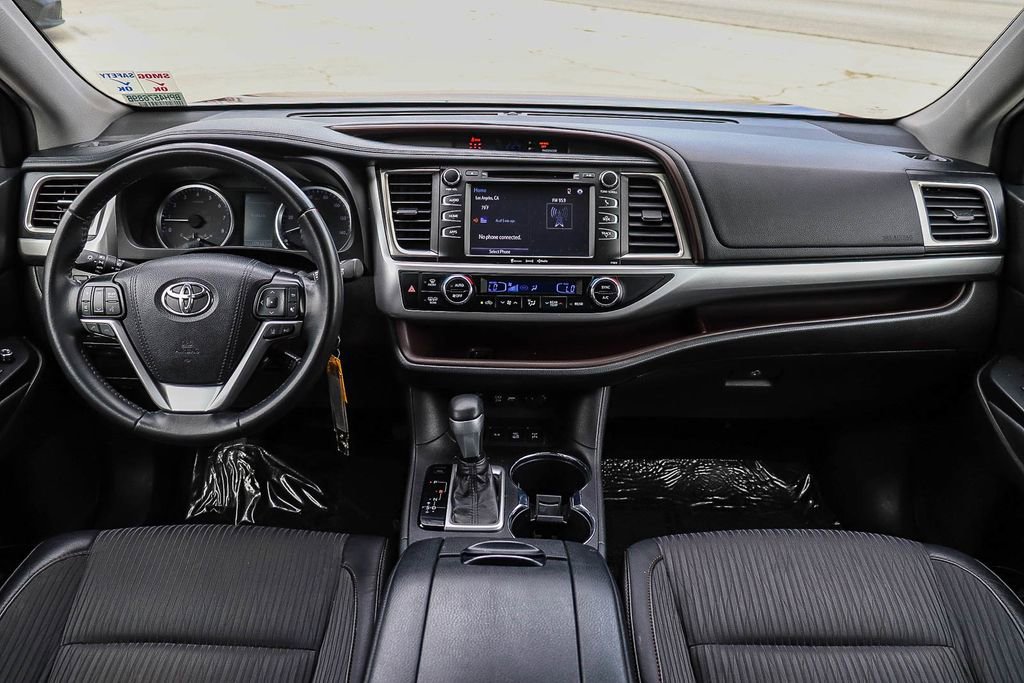 Used 2019 Toyota Highlander Plus image 12