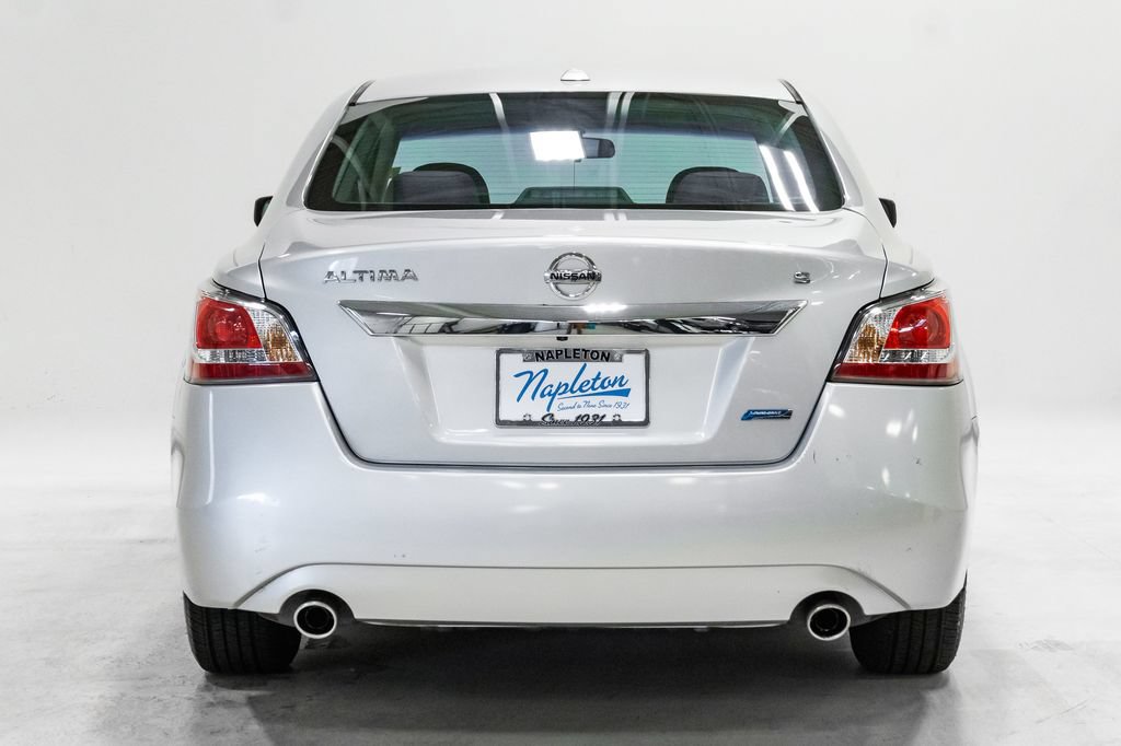 Used 2014 Nissan Altima 2.5 S w/ Display Audio Package FWD image 25