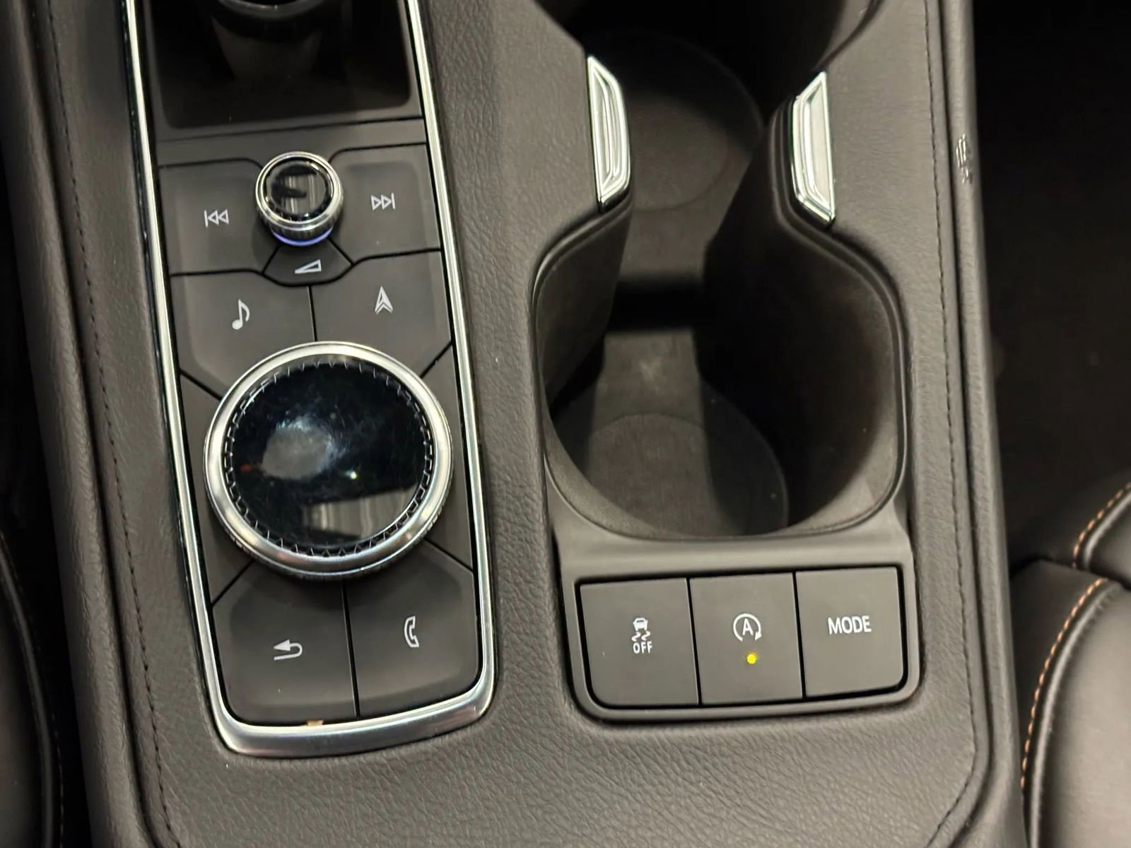 Used 2023 Cadillac XT4 Sport w/ Sun And Sound Package image 47