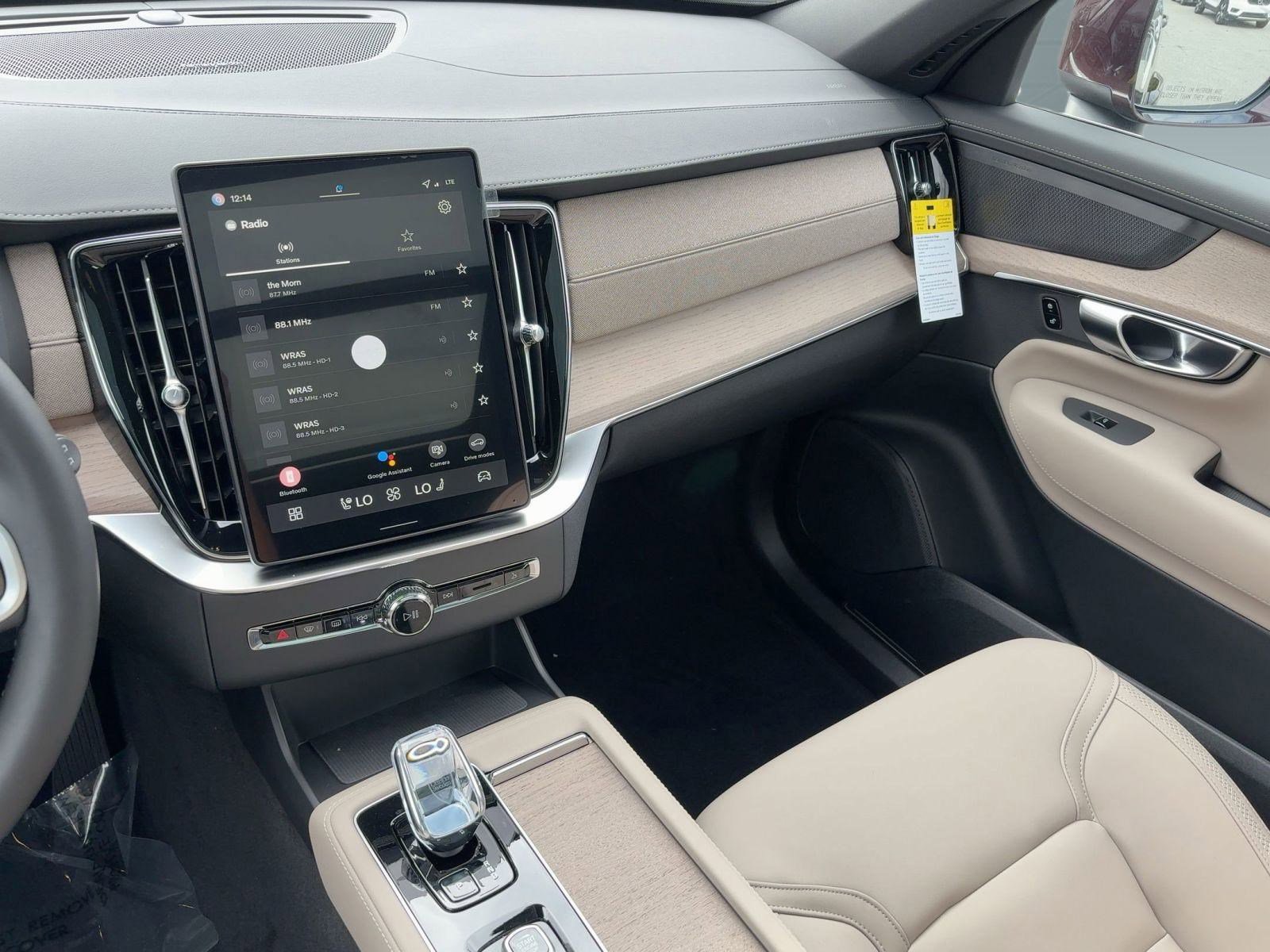 New 2026 Volvo XC90 B6 Plus image 26