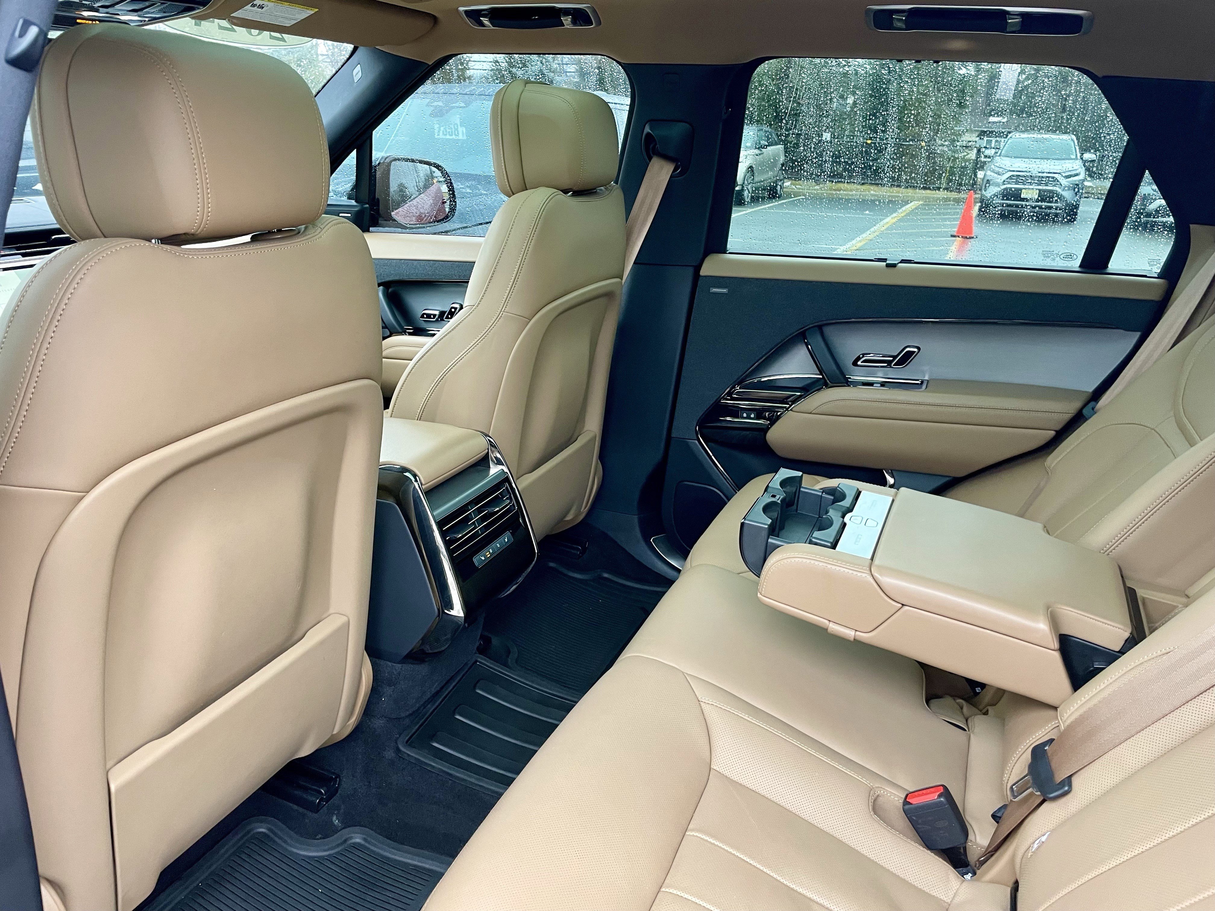 Certified 2024 Land Rover Range Rover Sport SE image 30