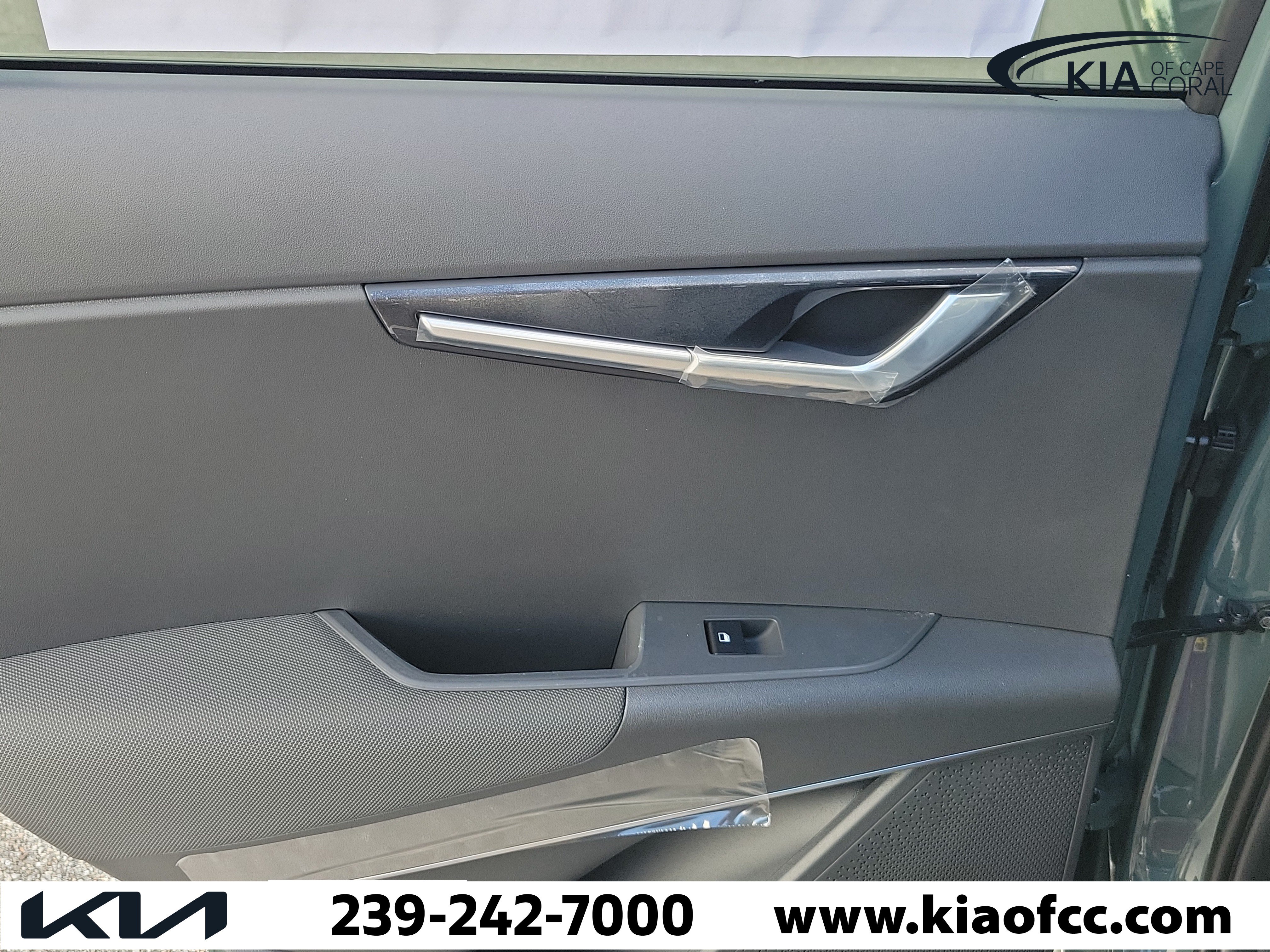 New 2026 Kia Niro Wind FWD image 15