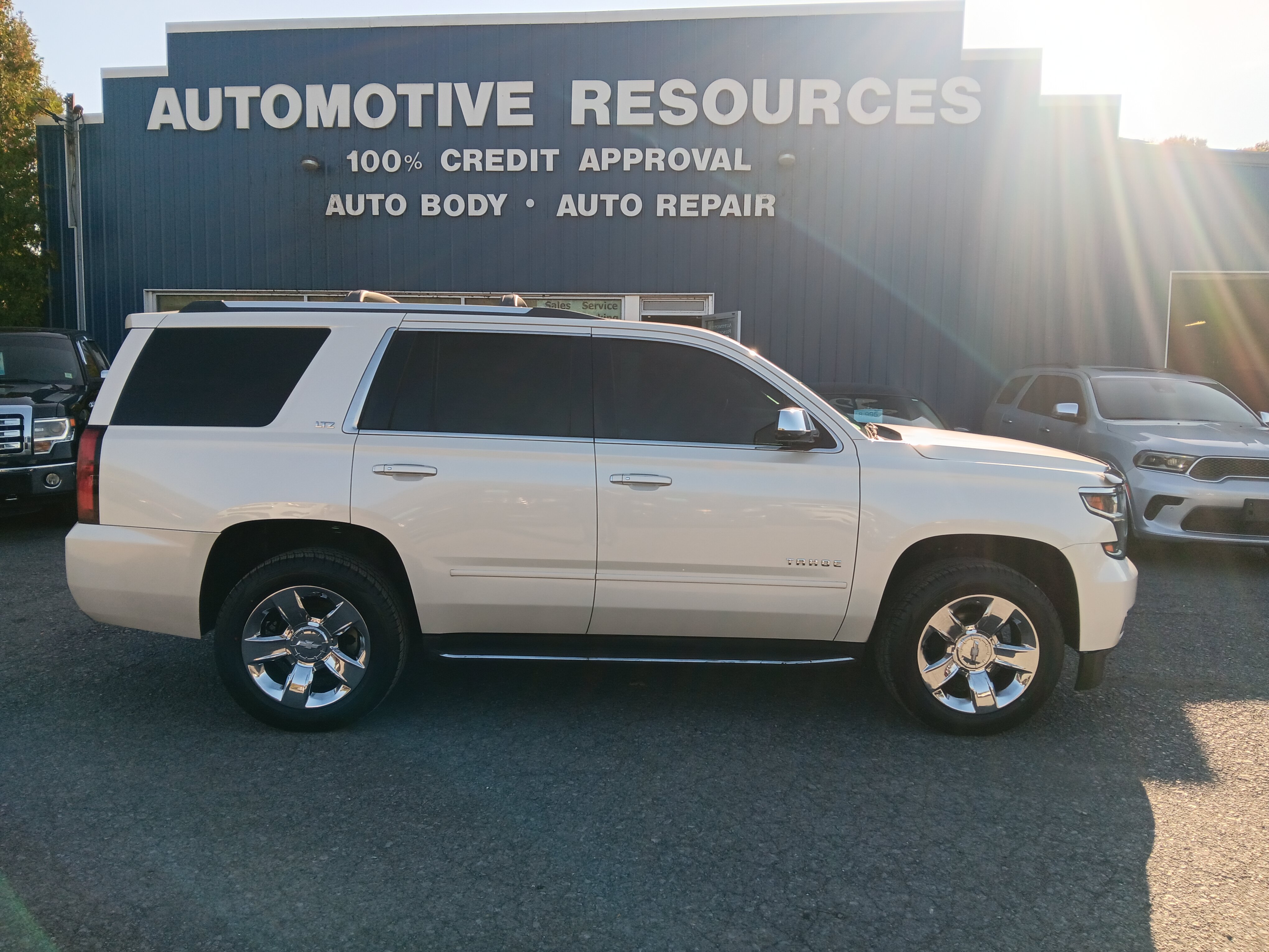 Used 2015 Chevrolet Tahoe LTZ AWD/4WD image 6