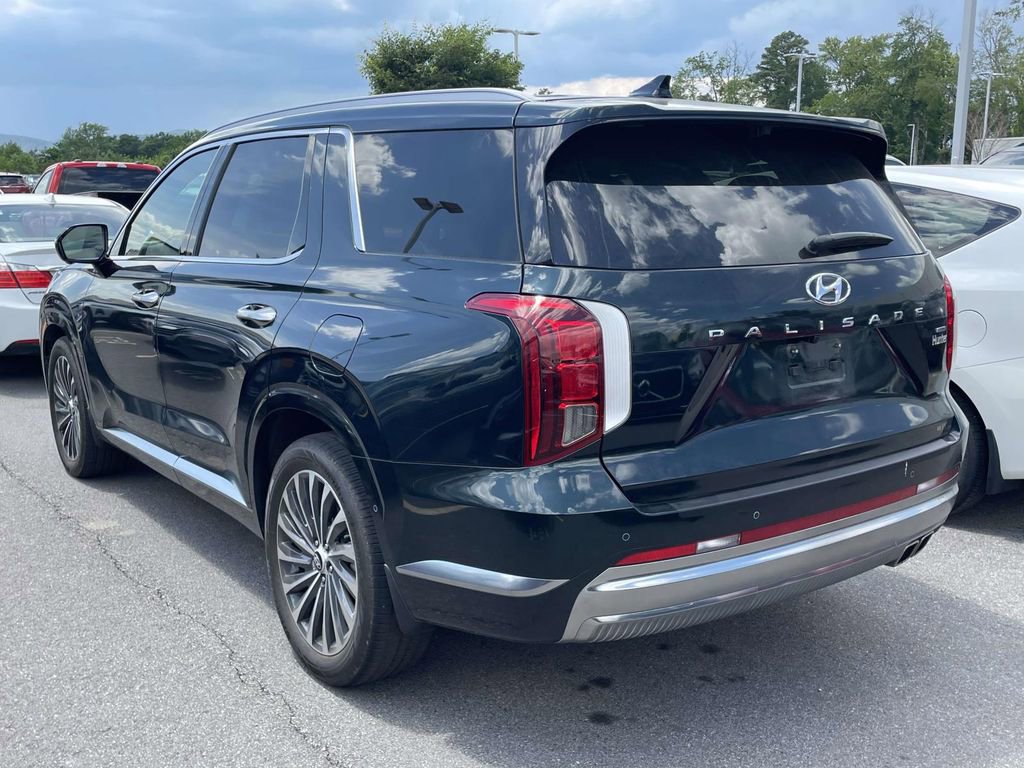 Used 2025 Hyundai Palisade Calligraphy AWD/4WD image 3