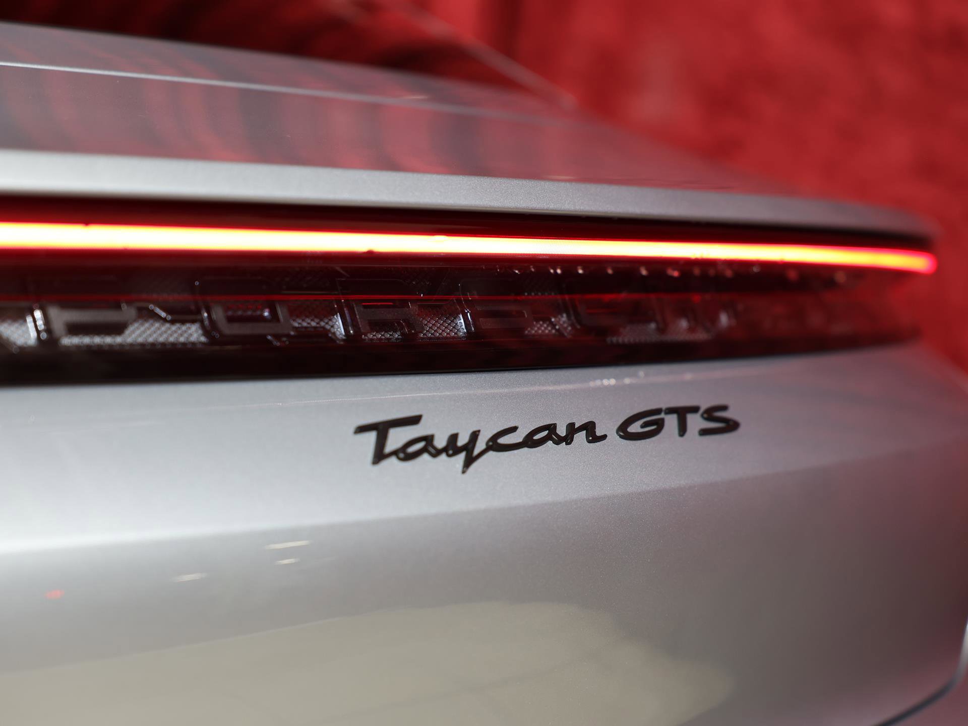 Used 2023 Porsche Taycan GTS image 25