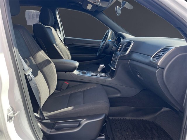 Used 2020 Jeep Grand Cherokee Laredo image 15