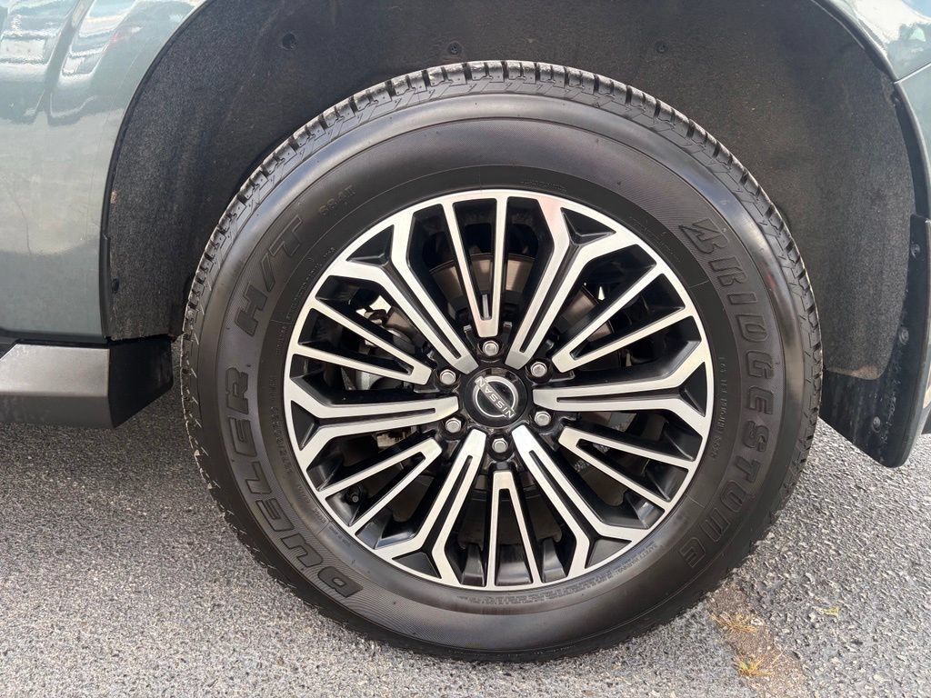 Used 2025 Nissan Armada Platinum RWD image 9