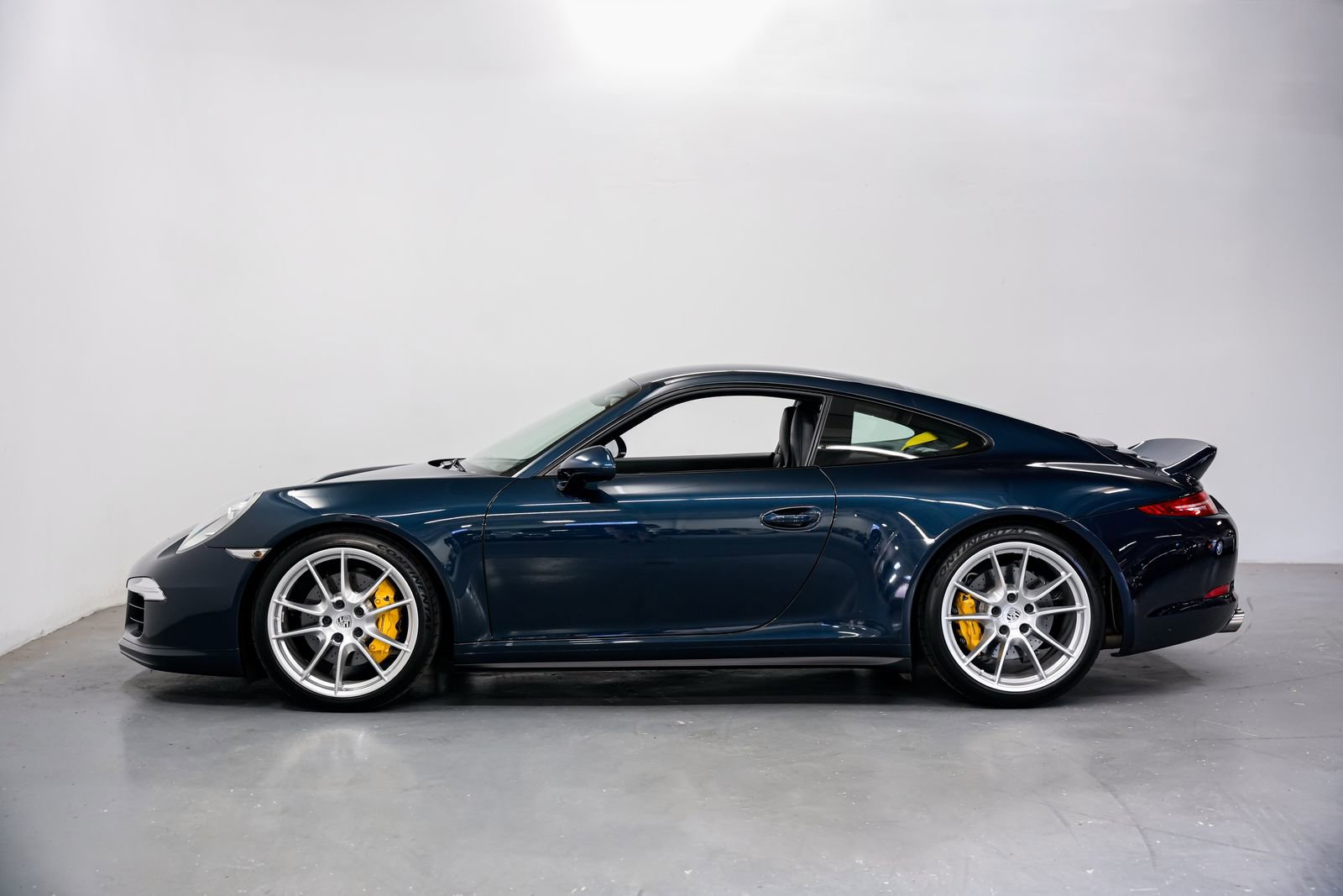 Used 2014 Porsche 911 Carrera 4 AWD/4WD image 7