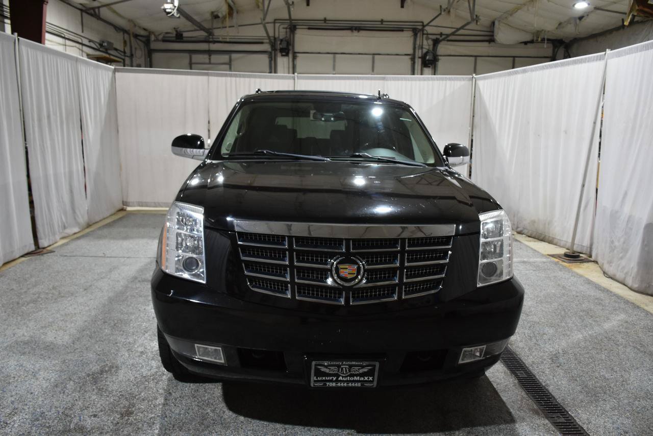 Used 2010 Cadillac Escalade ESV Premium AWD/4WD image 24