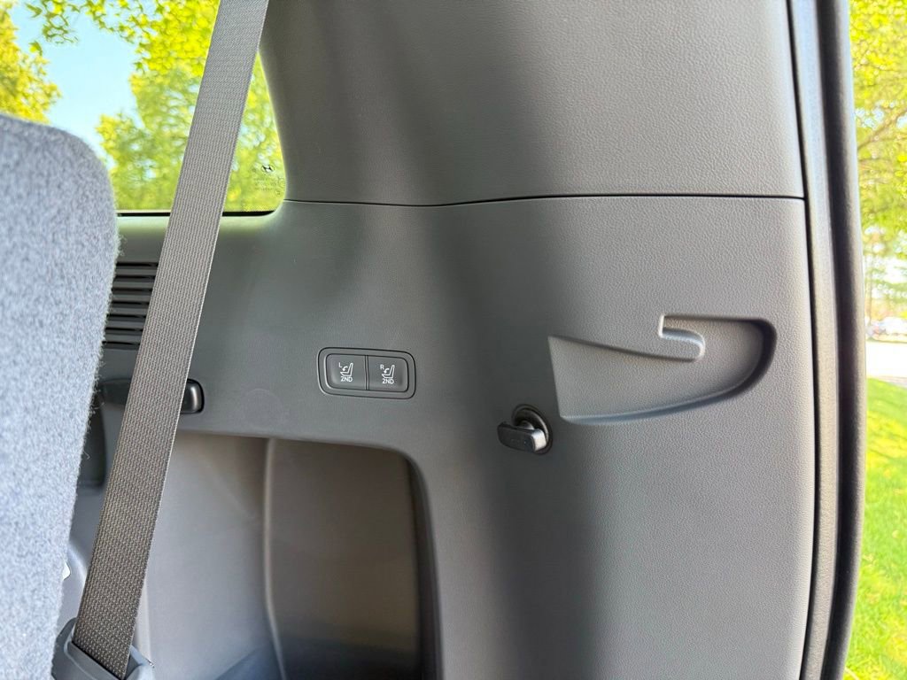 New 2026 Hyundai Santa Fe SE image 38