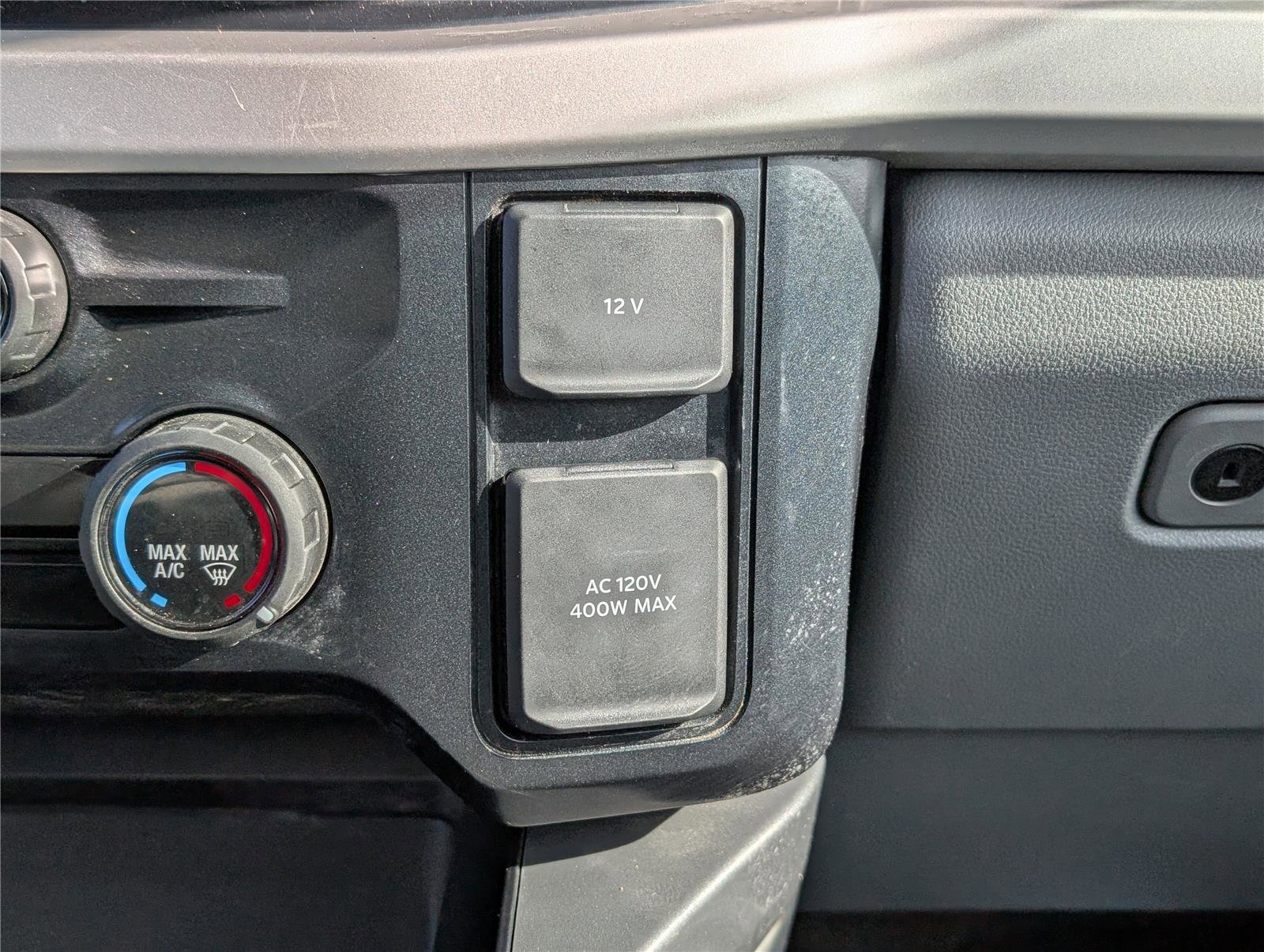 Used 2024 Ford F250 XLT w/ FX4 Off-Road Package image 25