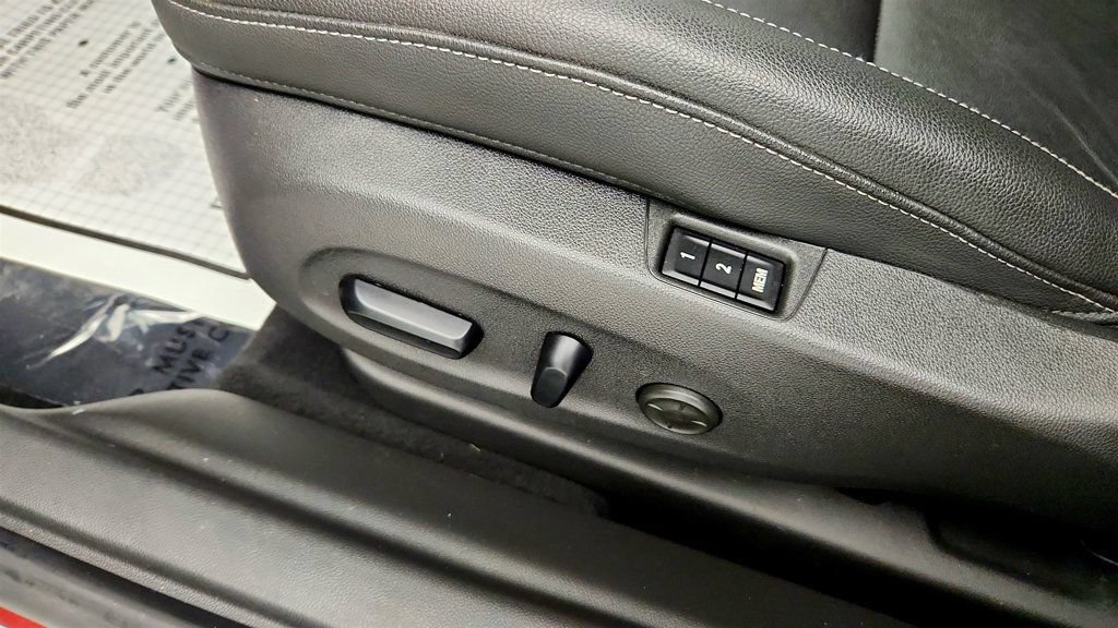 Used 2018 Buick Regal Essence w/ Driver Confidence Package #1 FWD image 11