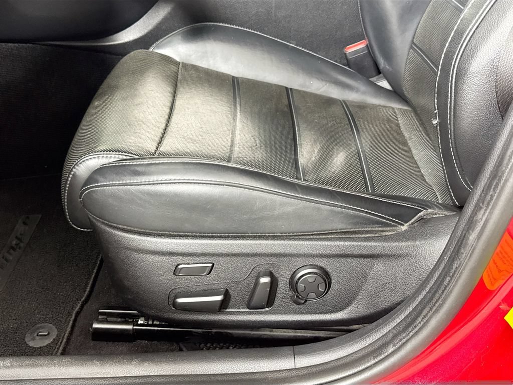Used 2018 Kia Stinger GT2 RWD image 25