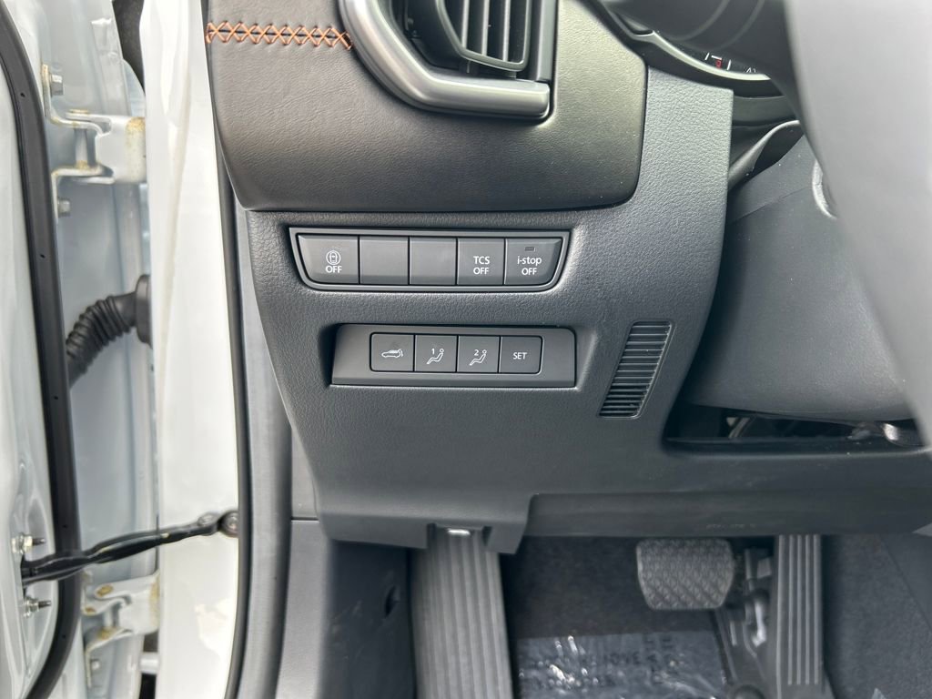 Used 2025 MAZDA CX-50 AWD 2.5 Turbo w/ Weather Package image 17