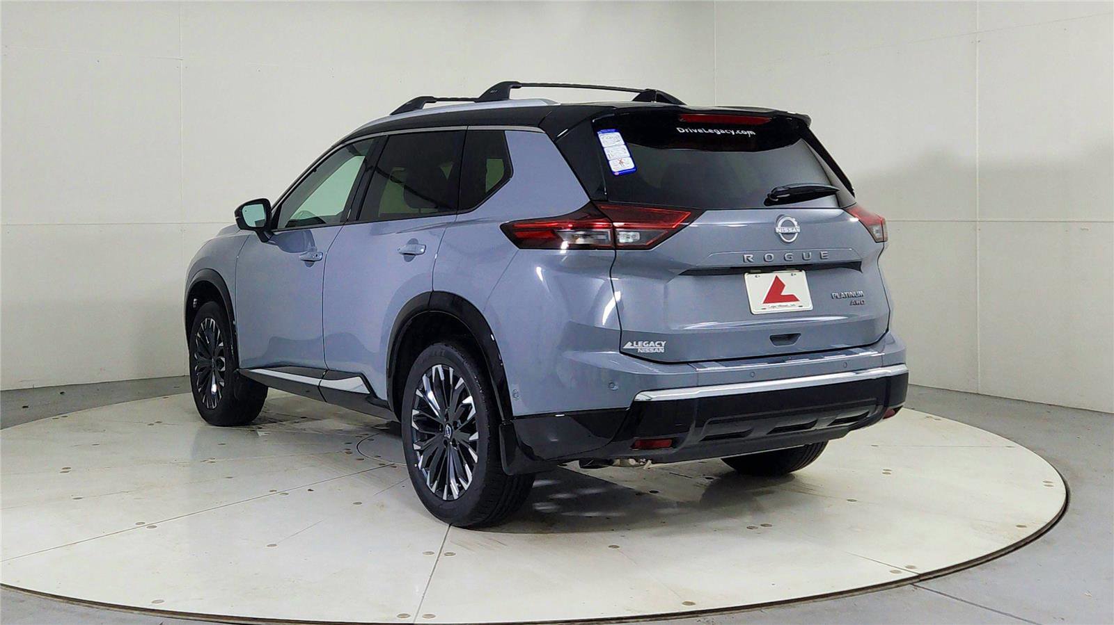 New 2026 Nissan Rogue Platinum w/ Platinum Premium Package image 5