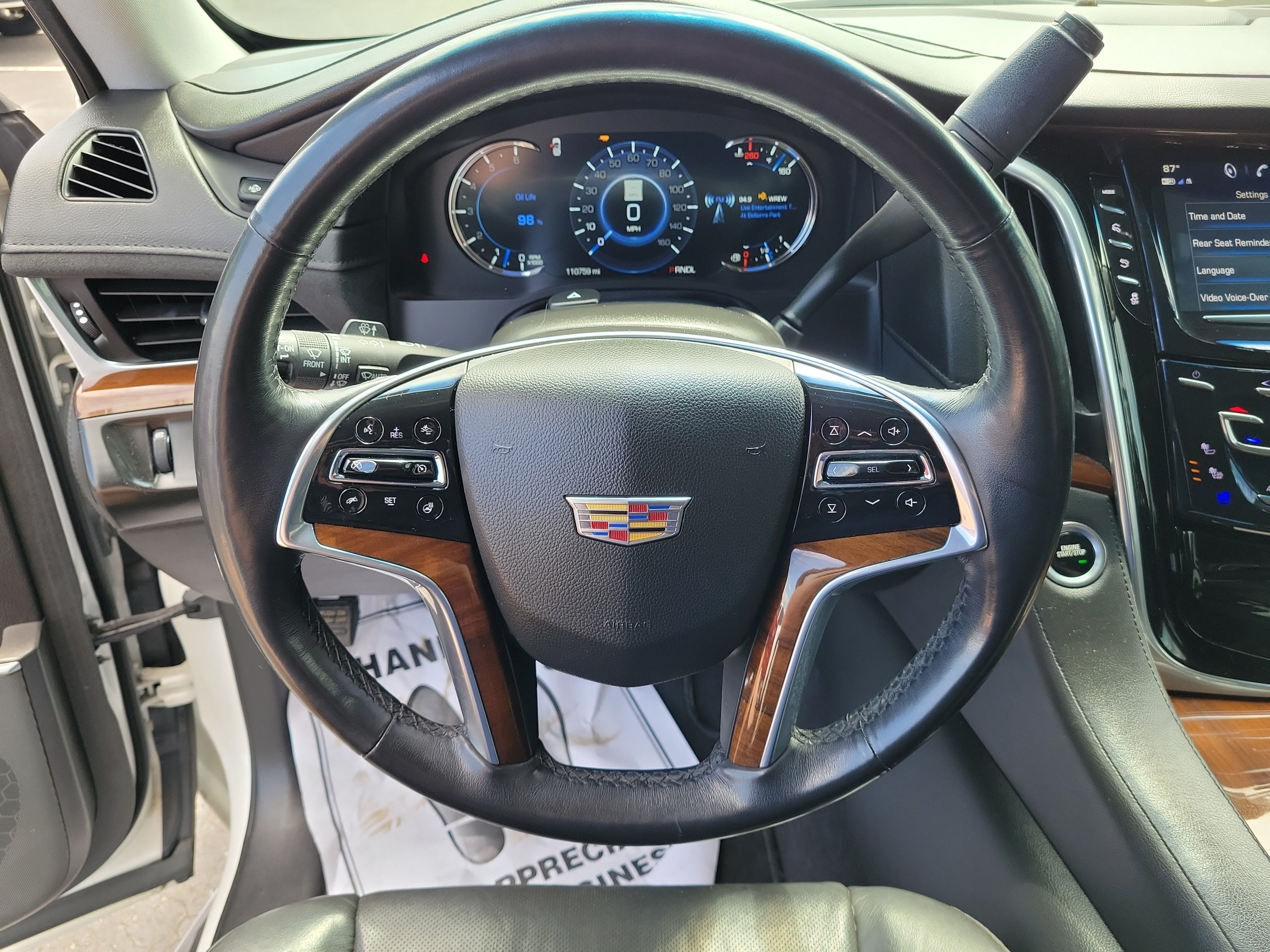Used 2020 Cadillac Escalade Luxury AWD/4WD image 23