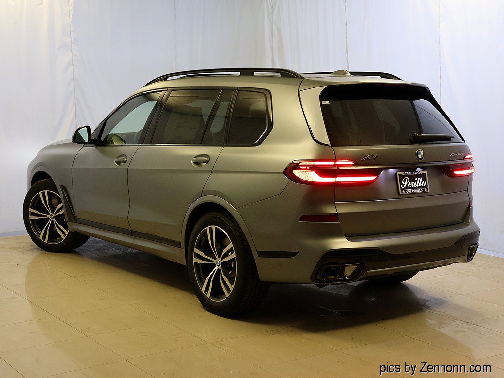 Used 2027 BMW X7 xDrive40i w/ Executive Package AWD/4WD image 3