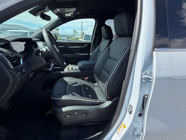 New 2026 GMC Acadia Denali w/ Super Cruise Package FWD image 12