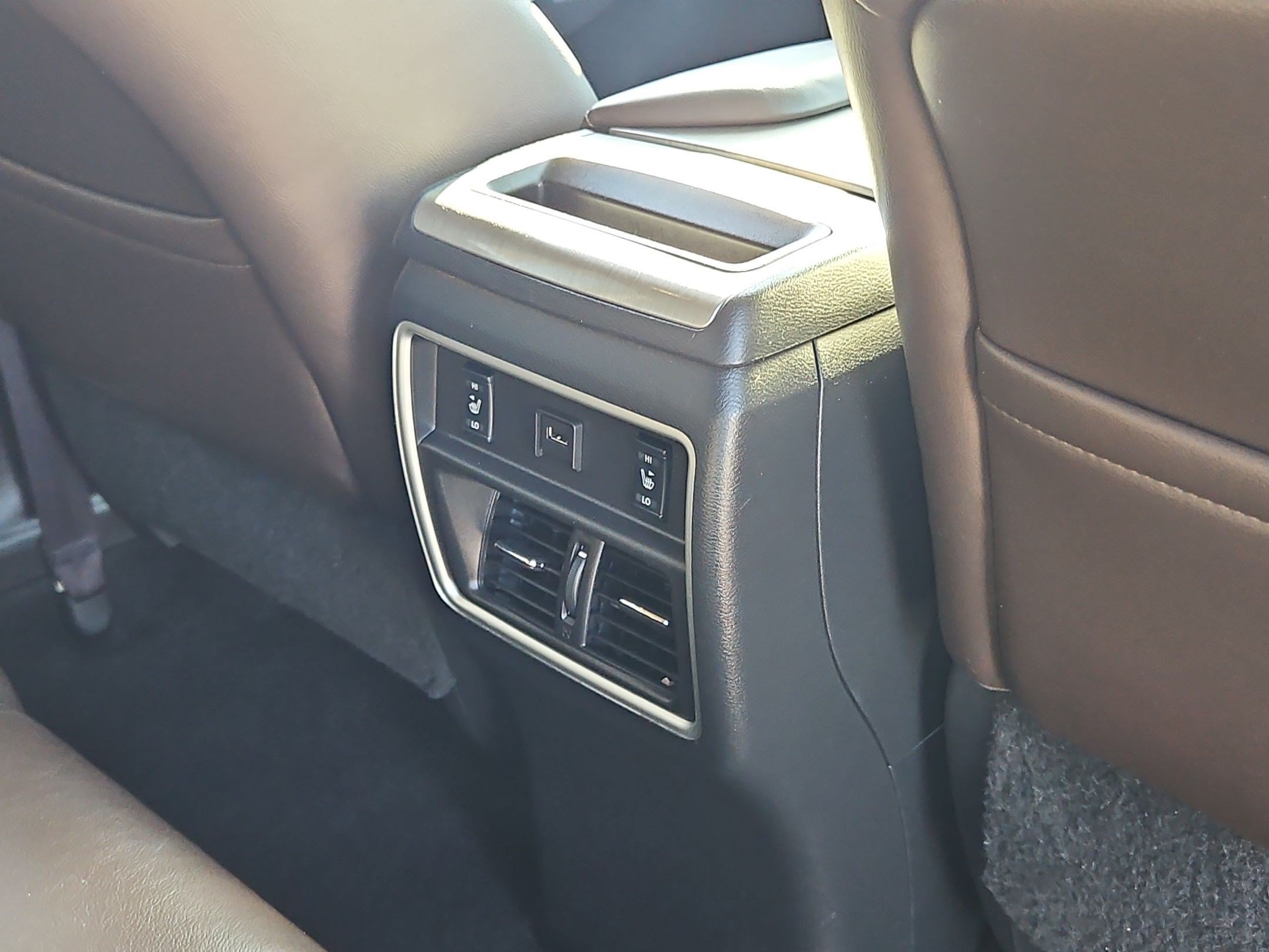 Used 2015 Nissan Murano Platinum w/ Platinum Technology Package FWD image 30