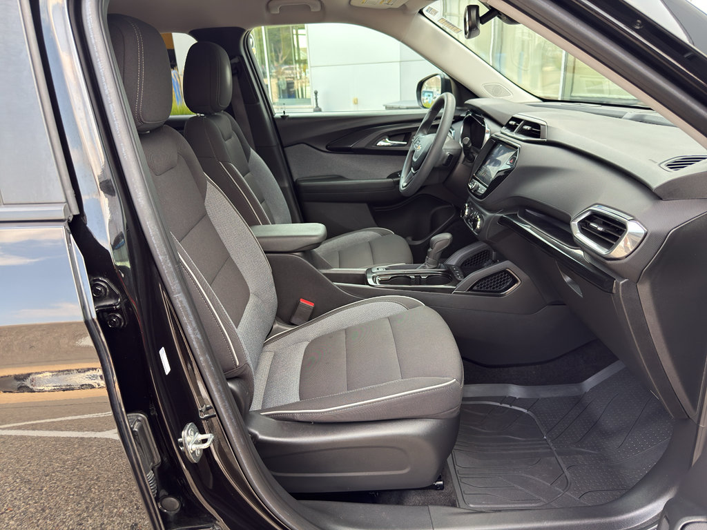 Used 2022 Chevrolet TrailBlazer LT w/ Convenience Package AWD/4WD image 35