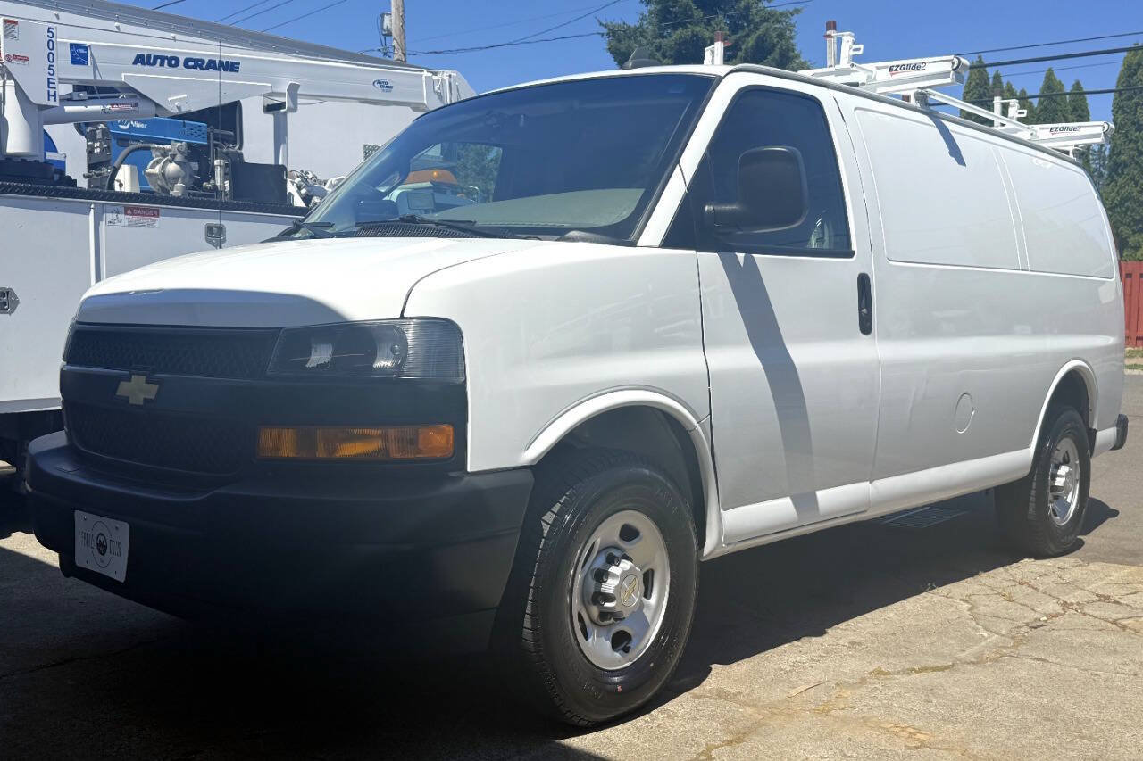 Used 2020 Chevrolet Express 2500 w/ Driver Convenience Package RWD image 1