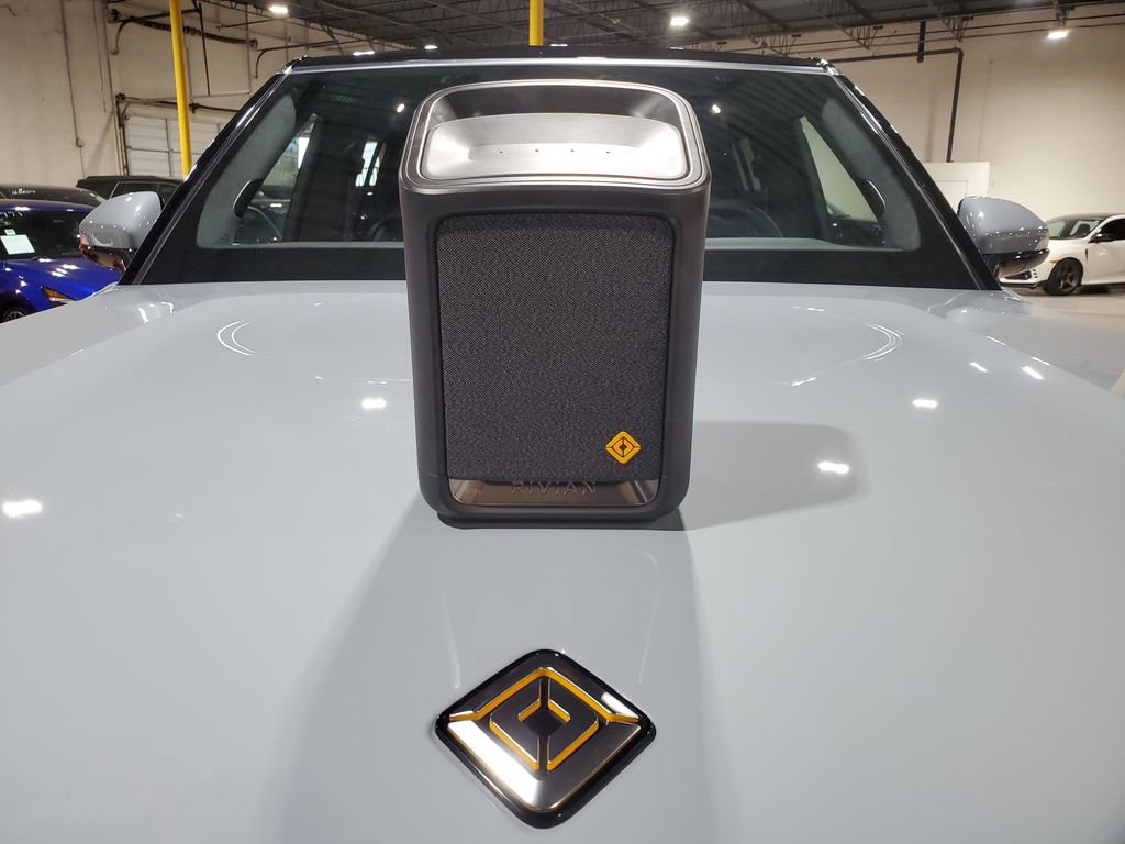 Used 2024 Rivian R1S Adventure AWD/4WD image 19