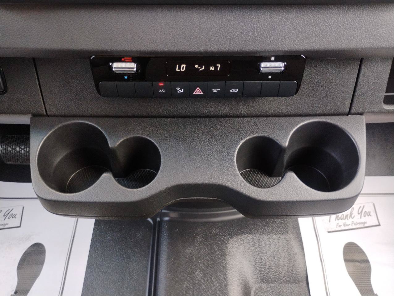Used 2025 Mercedes-Benz Sprinter 2500 image 23