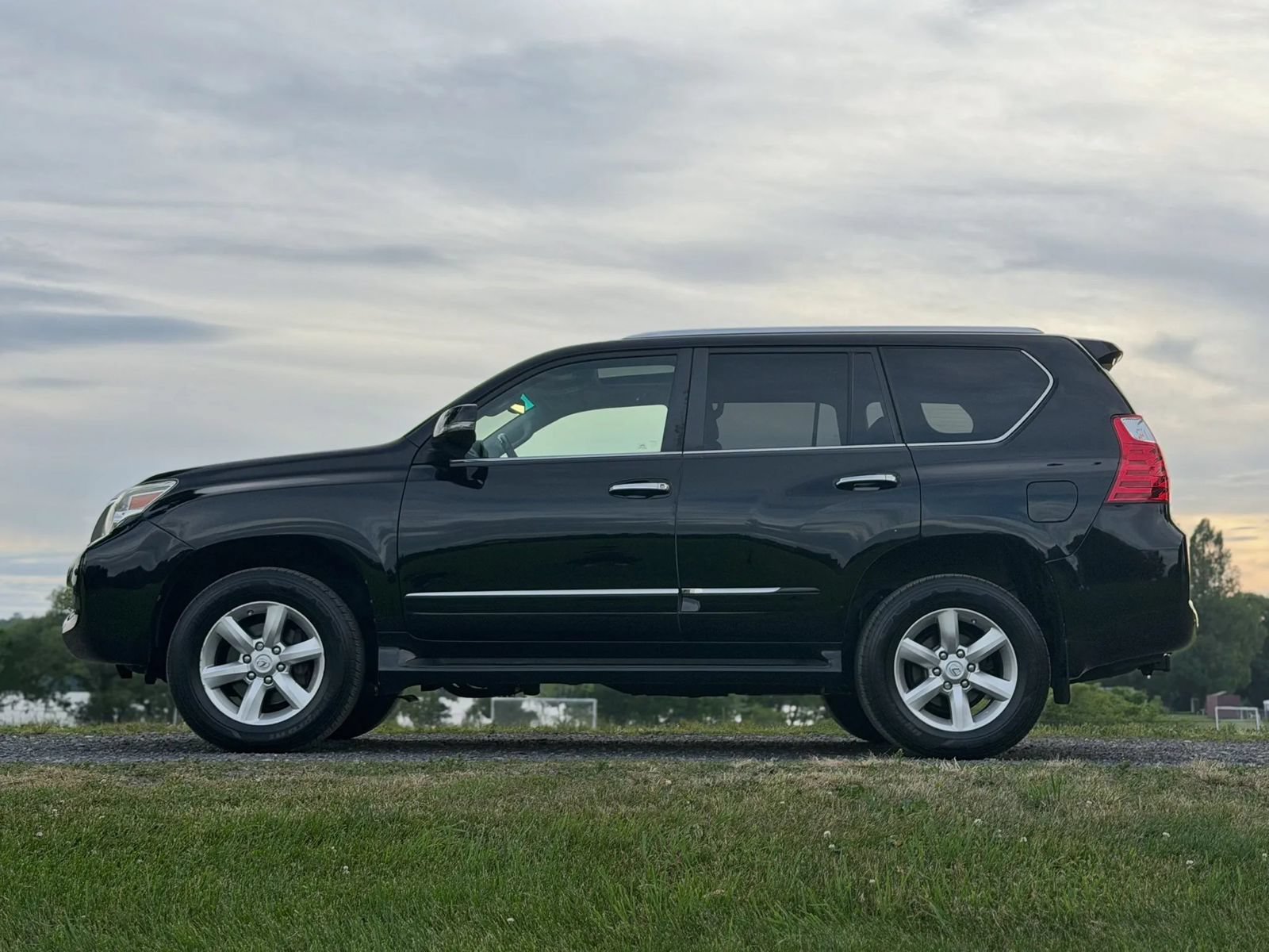 Used 2011 Lexus GX 460 Premium AWD/4WD image 21