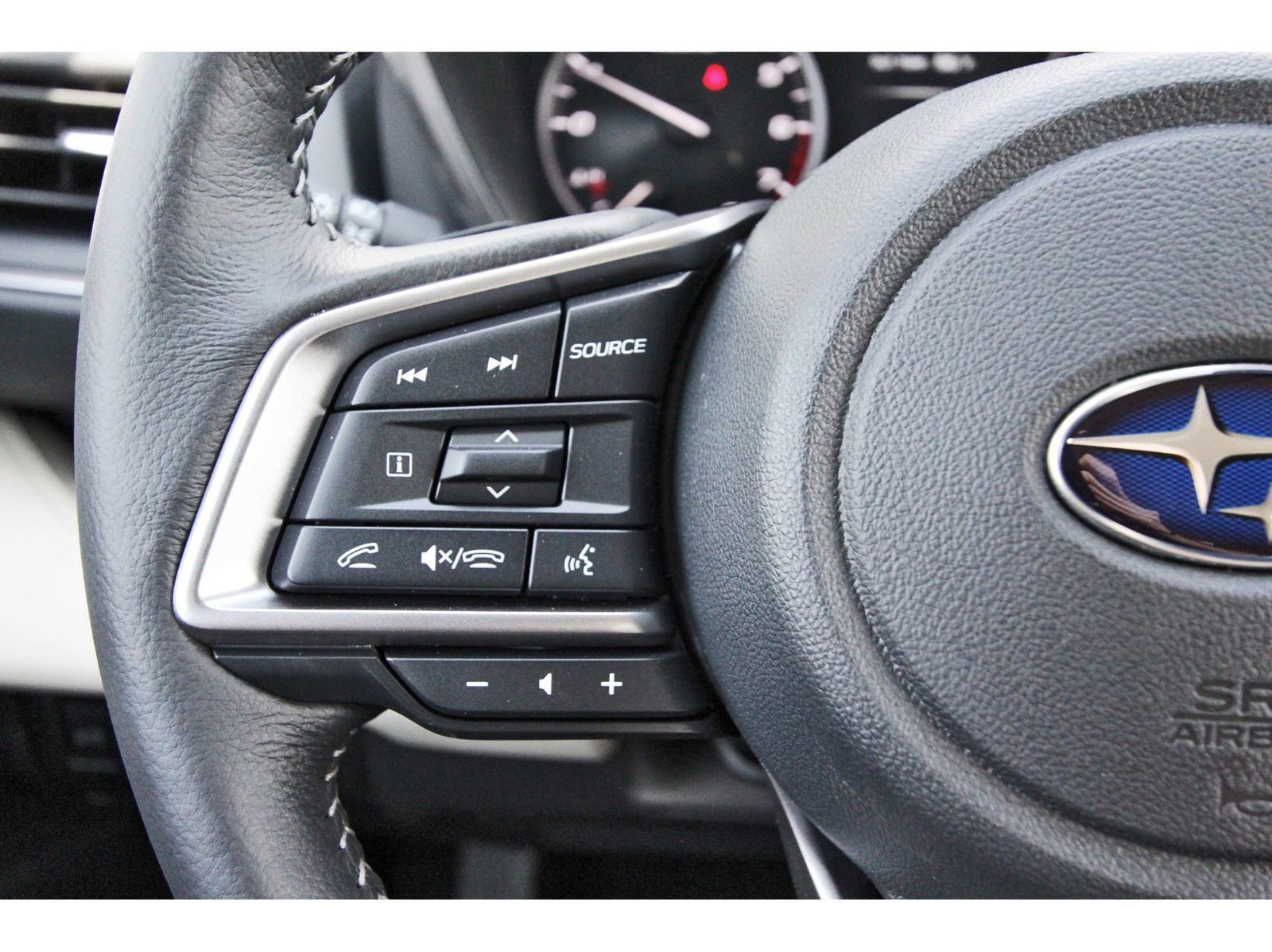 New 2026 Subaru Ascent Limited AWD/4WD image 13