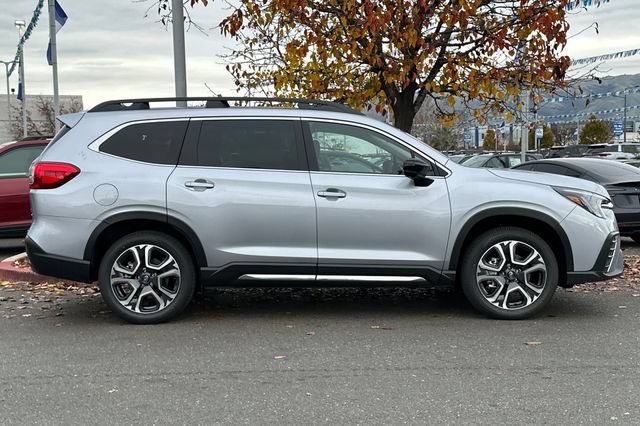 New 2026 Subaru Ascent Limited AWD/4WD image 3