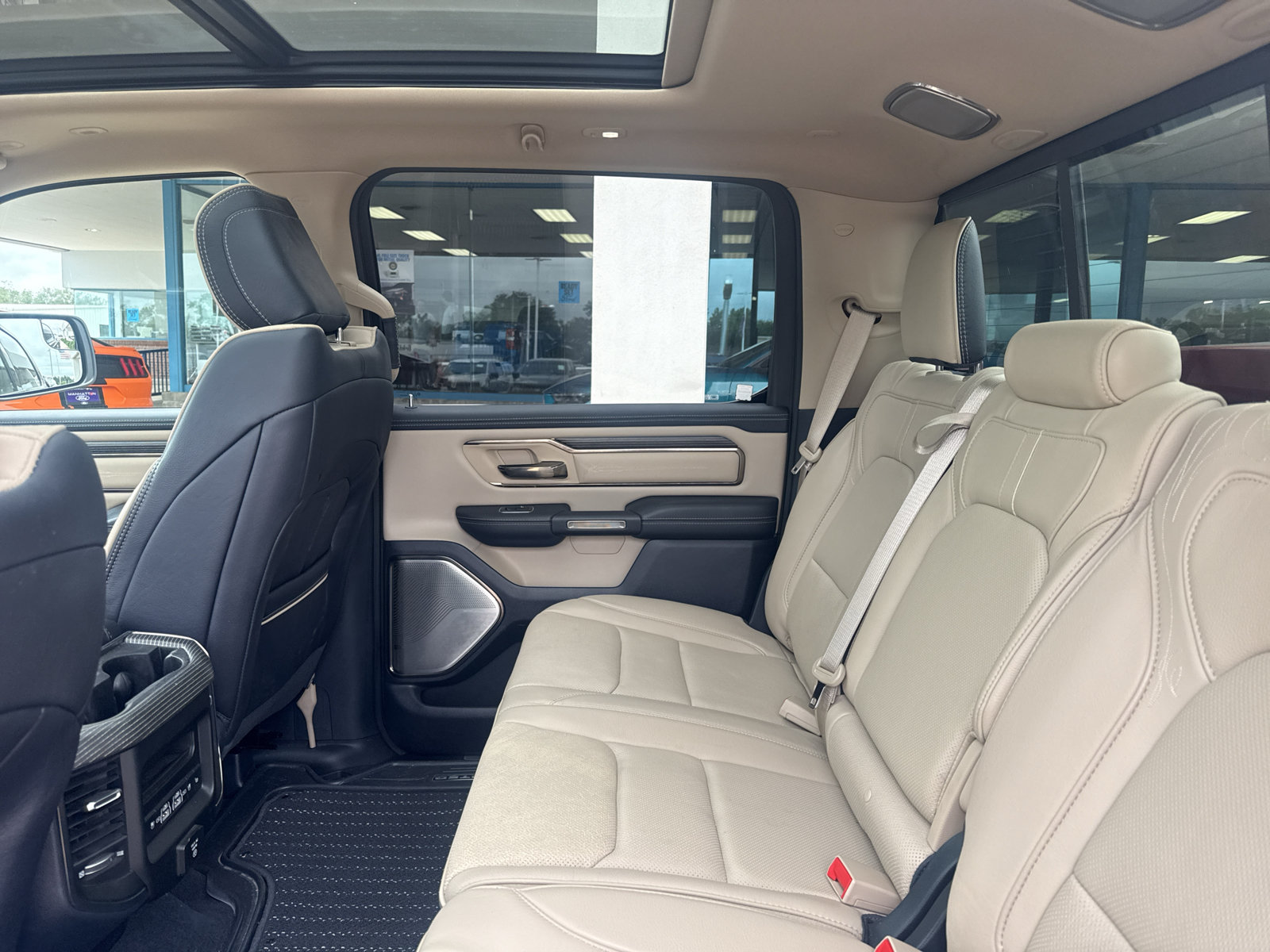 Used 2021 RAM 1500 Limited AWD/4WD image 6