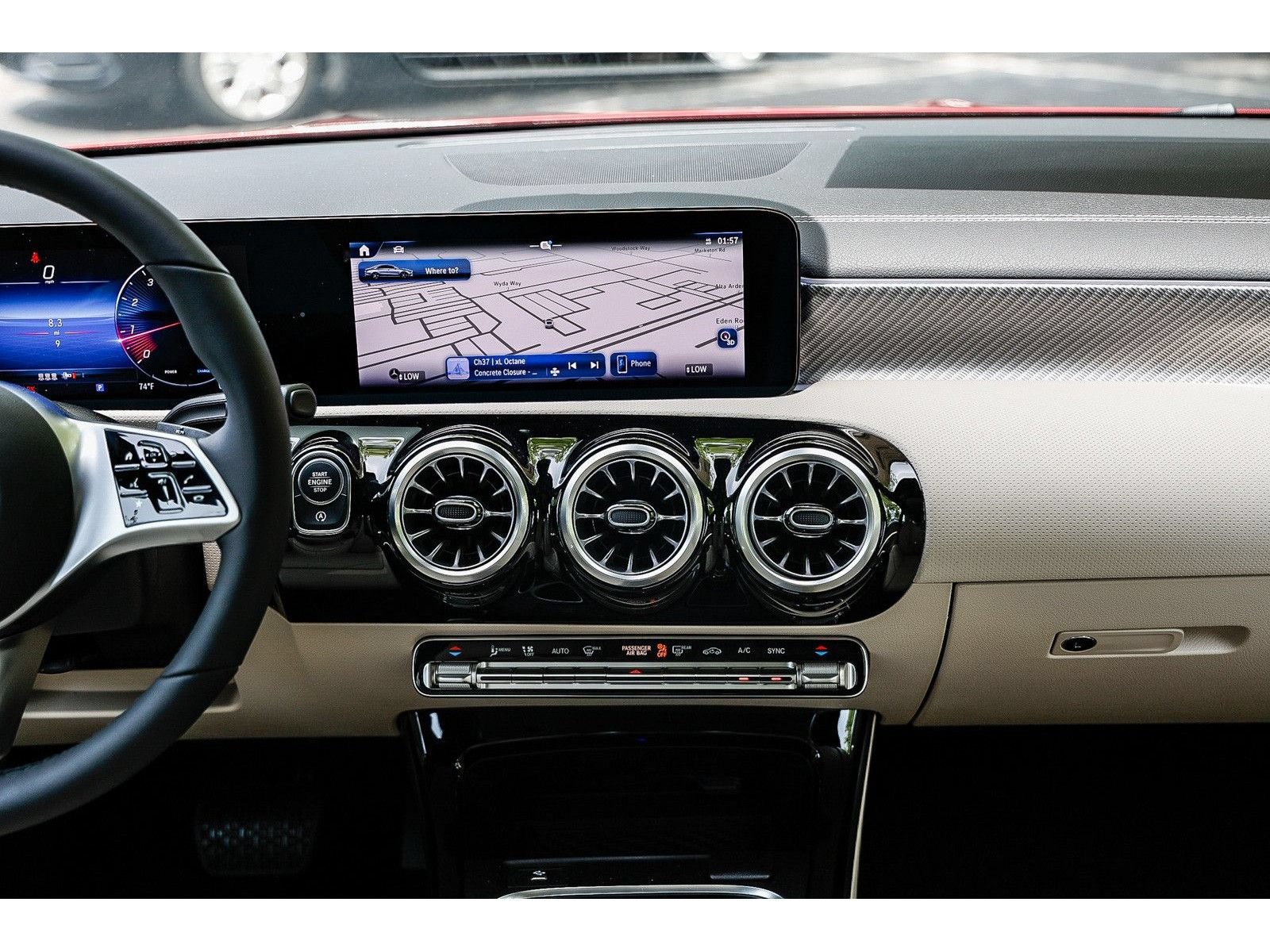 New 2025 Mercedes-Benz CLA 250 4MATIC image 11