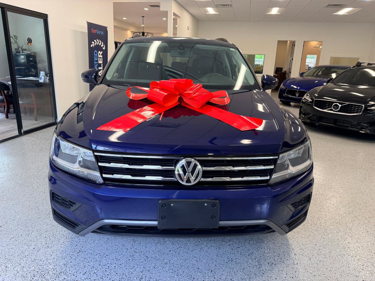 Used 2021 Volkswagen Tiguan S FWD image 14