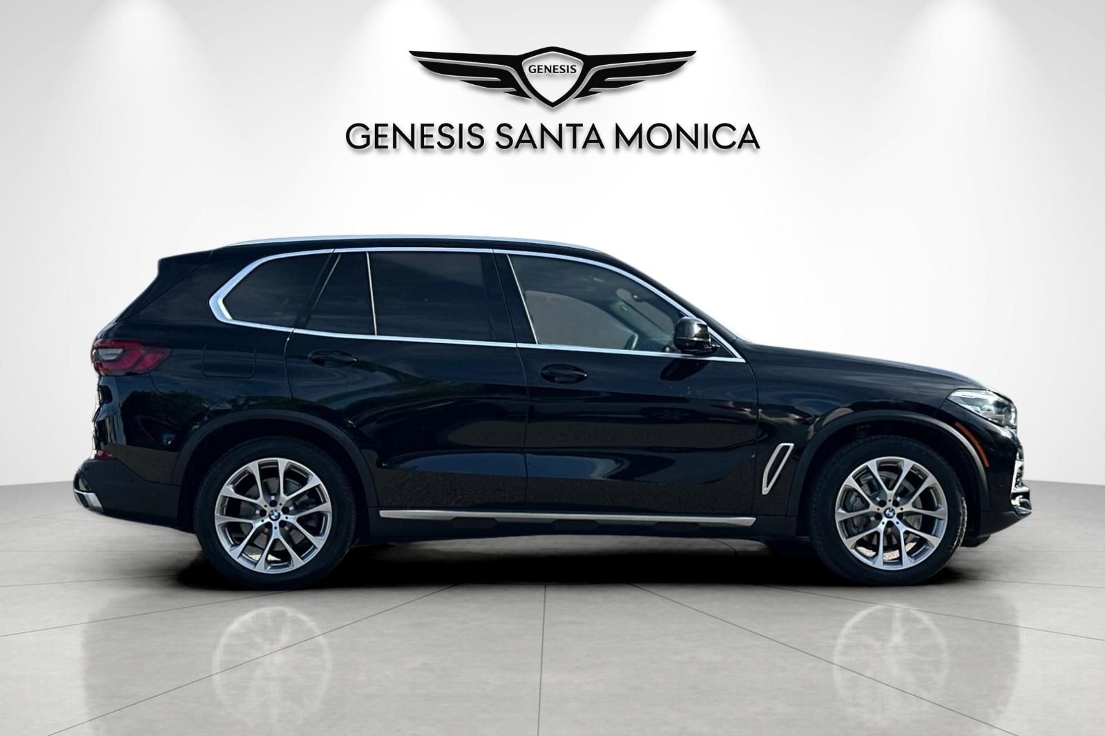 Used 2021 BMW X5 xDrive40i w/ Convenience Package image 3