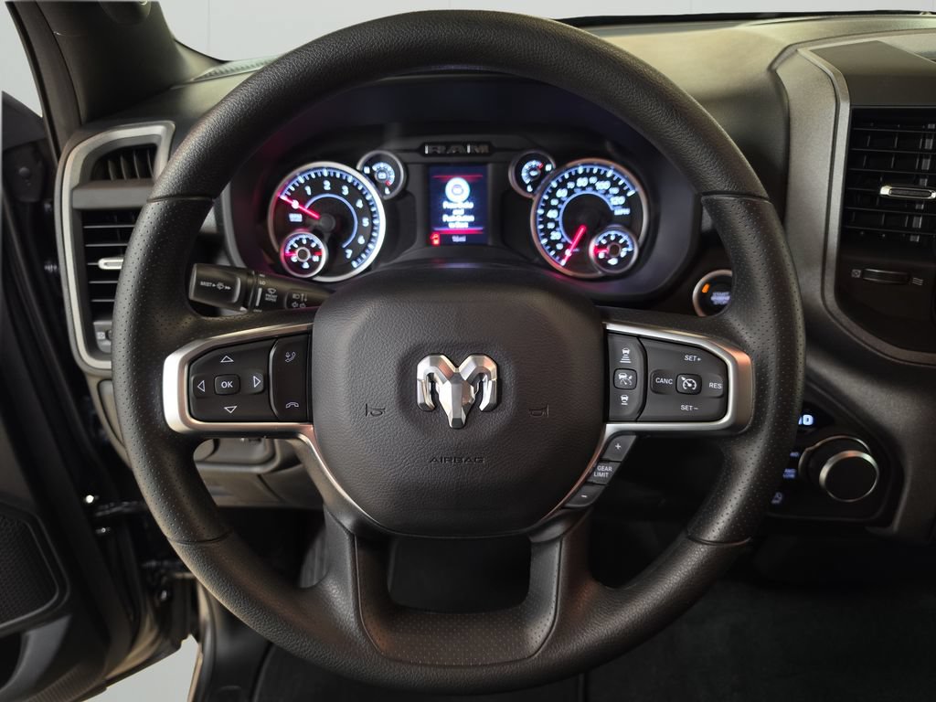 New 2026 RAM 1500 Express AWD/4WD image 15