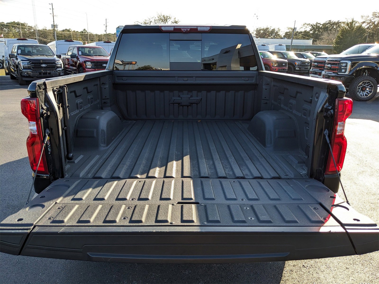 Used 2025 Chevrolet Silverado 1500 High Country image 7
