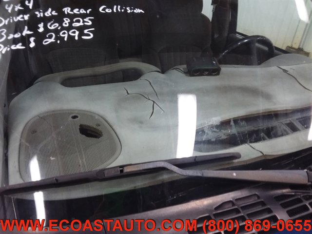 Used 2000 Chevrolet S10 Pickup LS w/ Preferred Equipment Group AWD/4WD image 21