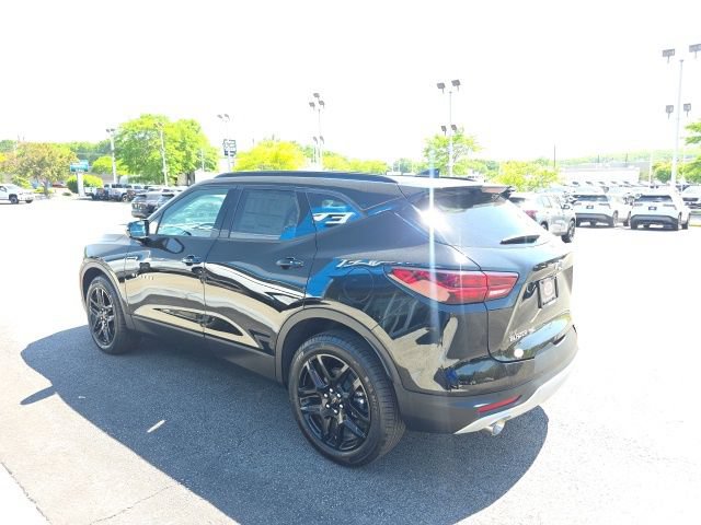 New 2026 Chevrolet Blazer LT w/ Sound & Technology Package AWD/4WD image 4