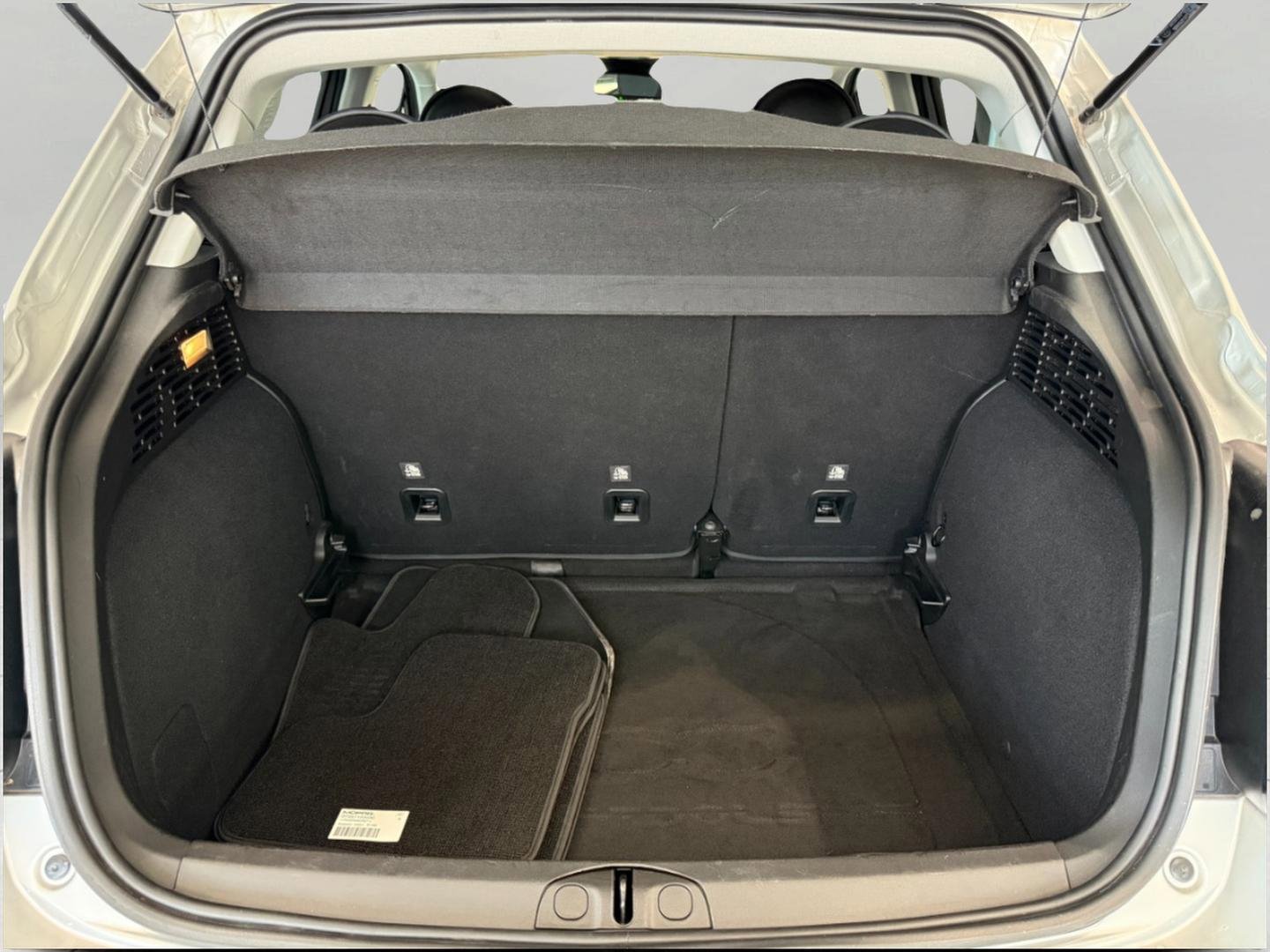 Used 2019 FIAT 500X Trekking Plus w/ Premium Group AWD/4WD image 14
