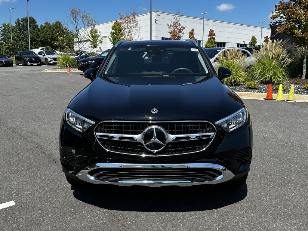 Certified 2025 Mercedes-Benz GLC 350e 4MATIC w/ Driver Assistance Package image 3