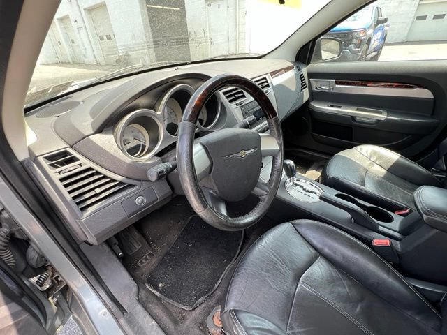 Used 2009 Chrysler Sebring Touring FWD image 6