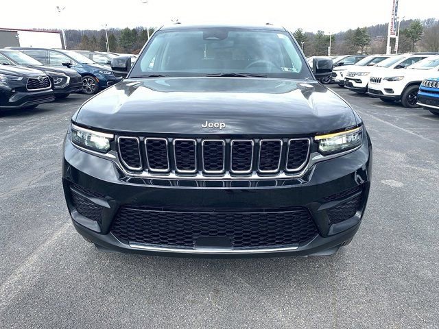 Certified 2023 Jeep Grand Cherokee Laredo X image 11