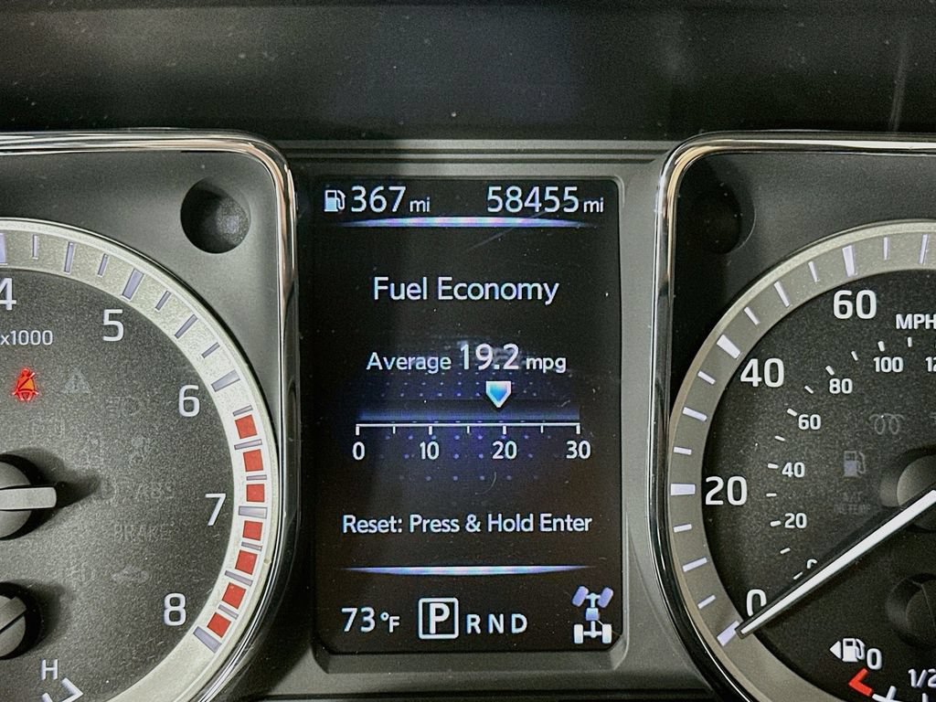 Used 2017 Nissan Titan SV AWD/4WD image 14